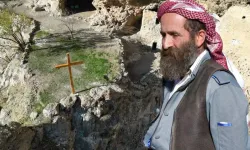 Şırnak’ta Kayalar Arasındaki Asırlık Manastır Görüntülendi