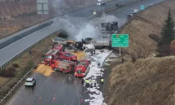 TAG Otoyolu’nda 3 Tır Çarpıştı, Araçlar Yandı