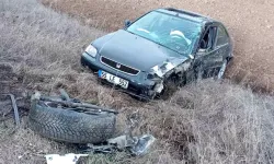 Yeşilyurt’ta Kafa Kafaya Çarpışma: 3 Yaralı