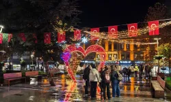 Meydan Parkı’na “Kalpli” Dokunuş, İlgi Odağı Oldu