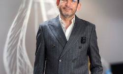 Robotik Diz Protezi Ameliyatı Nasıl Yapılır? Doç. Dr. Ata Can Yanıtladı