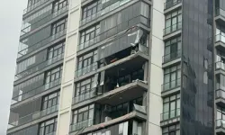 Marmara’yı Fırtına Vurdu Ayasofya’da Alem Düştü