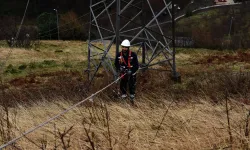 Akçaabat’ta Fırtına Sonrası Elektrik Kesintileri Giderildi