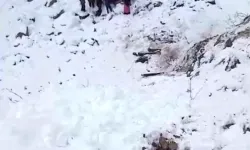 Gümüşhane’de Kamyonet Dereye Uçtu: 1’i Ağır 5 Yaralı