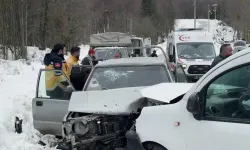 Düzce’de Feci Kaza: 3’ü Çocuk 7 Yaralı