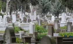 İzmir Mezarlıkta Binlerce Yasaklı Madde Bulundu