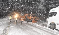 Gümüşhane’de Çığ Düştü Yağmurdere Yolu Kapandı