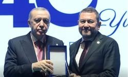 Erdoğan’dan İzmirli İş İnsanı Nazım Torbaoğlu’na Anlamlı Plaket