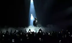 Tarkan İstanbul Konserinde Kuzu Kuzu Dansıyla Coşturdu