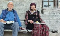 Eşler Art Arda Hayata Veda Etti, Aynı Yerde Defnedildi