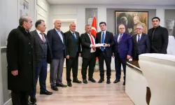Ortahisar’da Muhtarlardan Öğrencilere Burs Dayanışması