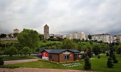 Trabzon’da Şehitler İçin 20 Metrelik Bayrak