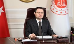 Gürlek’ten Uzun Süren Davalara Net Mesaj