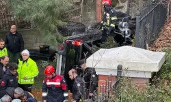 Beşirli’de Kamyonet Site Bahçesine Düştü Karı Koca Yaralandı