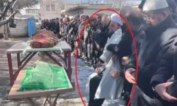 İmamın Zor Görevi: Cenazede Fenalık Geçirdi