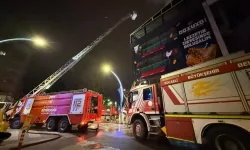 İzmit’te 7 Katlı Binanın Çatısında Yangın Paniği