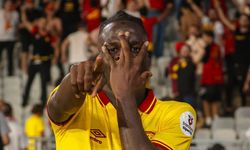 Junior Olaitan İstanbul’a Geldi Taraftar Bulamadı