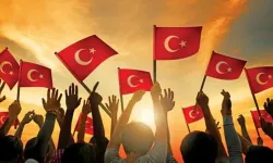 Bayrak Sevgisi Temasıyla Okullarda İkinci Dönem Başladı