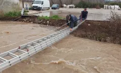 Seydikemer’de Eşen Çayı Taştı, Seralar Sular Altında