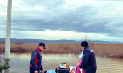 Ulubat Gölü Taştı, Aile Botla Kurtarıldı