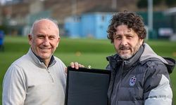 Fatih Tekke’ye Şubat Ayı Sosyal Sorumluluk Ödülü