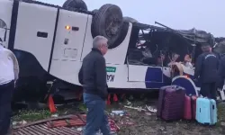 Adana’da Yolcu Otobüsü Devrildi 2 Ölü 19 Yaralı