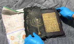 Aydında Altın İşlemeli Dua Kitabı Ele Geçirildi