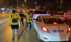 İnegöl’de Trafik Denetimi 25 Sürücüye Ceza