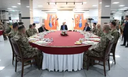 Erdoğan Mehmetçikle Özel Kuvvetlerde İftar Yaptı