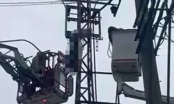 Bursa’da Elektrik Direğine Çıkan Kişi Akıma Kapıldı