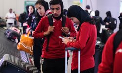 İran Kadın Futbol Takımı İstanbul’a Geldi