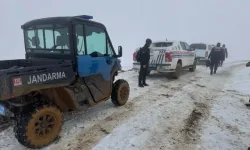 Kaybolan Dağcı Çukurda Hayatta Kalarak Bulundu