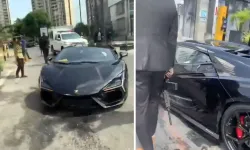 Osimhen Nijerya’da Lüks Araçla Görüntülendi