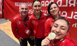 Ebru Acer Masa Tenisinde Altın Madalya Kazandı