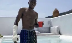 Osimhen’in Havuz Fotoğrafı Tartışma Yarattı