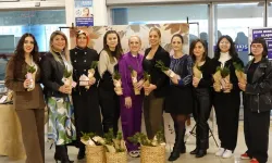 Trabzon'da Kadınlar Gününde Kadınlara Fidan Hediye