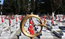 Trabzon'da Bayram Öncesi Şehitliklerde Bakım Yapıldı