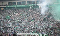 Bursaspor Taraftar Rekoruyla 1. Lig’e Yükseldi