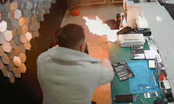 Bayburt’ta Telefon Bataryası Patladı