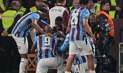 Trabzonspor Galibiyetini Taraftar Horonla Kutladı