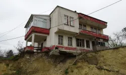 Trabzon’da Heyelan Bölgesine Konteyner Desteği Sağlandı