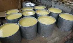 Trabzon’da Tenekede Pişen Mısır Ekmeği İlgi Görüyor