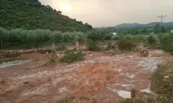 Adana Kozan’da Sağanak ve Dolu Sele Neden Oldu