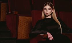 Tesettür Söz Elbisesi ve Balo Elbisesi Seçiminde Zarif ve Etkileyici Görünüm