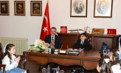 Trabzon’da Minik Başkanın İlk Talebi Dikkat Çekti