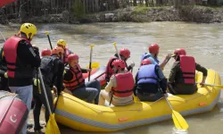 Kelkit Çayı’nda Rafting Heyecanı Yaşandı