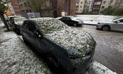 Elazığ’da Dolu Yağışı Hayatı Olumsuz Etkiledi