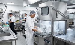 Profesyonel Mutfaklarda Hijyen ve Hız: Endüstriyel Bulaşık Makinesi Seçerken Nelere Dikkat Edilmeli?