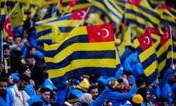 Saran Derbi Öncesi Futbolcularla Buluştu