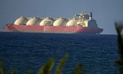 Hürmüz Boğazı Kapatıldı Petrol Krizi Tırmanıyor